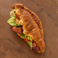 Smash croissant club